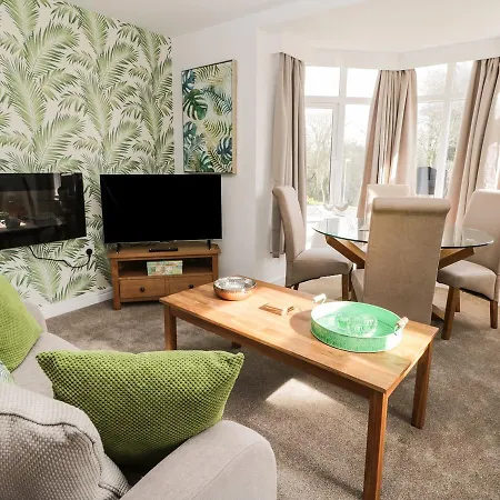 Apartment Manor Heath 1 *